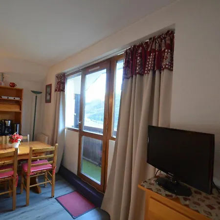 Au Pied Des Pistes, 4 Pers, Balcon, Le Menuires - Fr-1-452-138 Apartamento *
